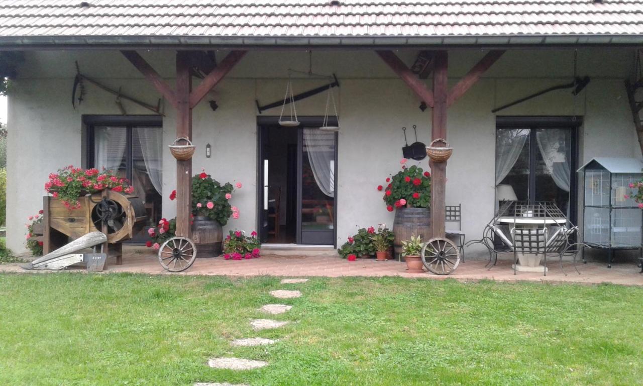 Chambre D'Hotes Des Poisets Crotenay Экстерьер фото